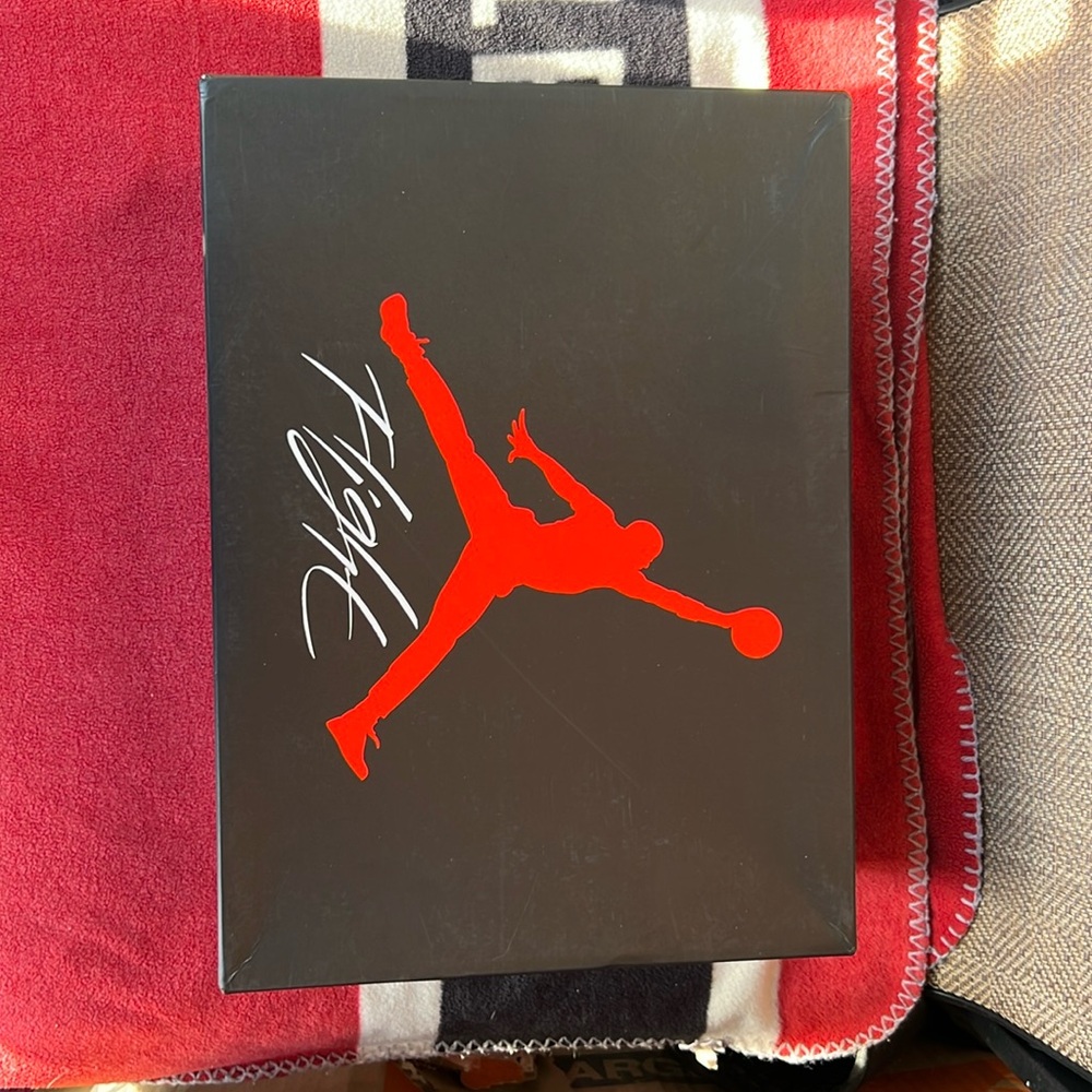 Jordan 4